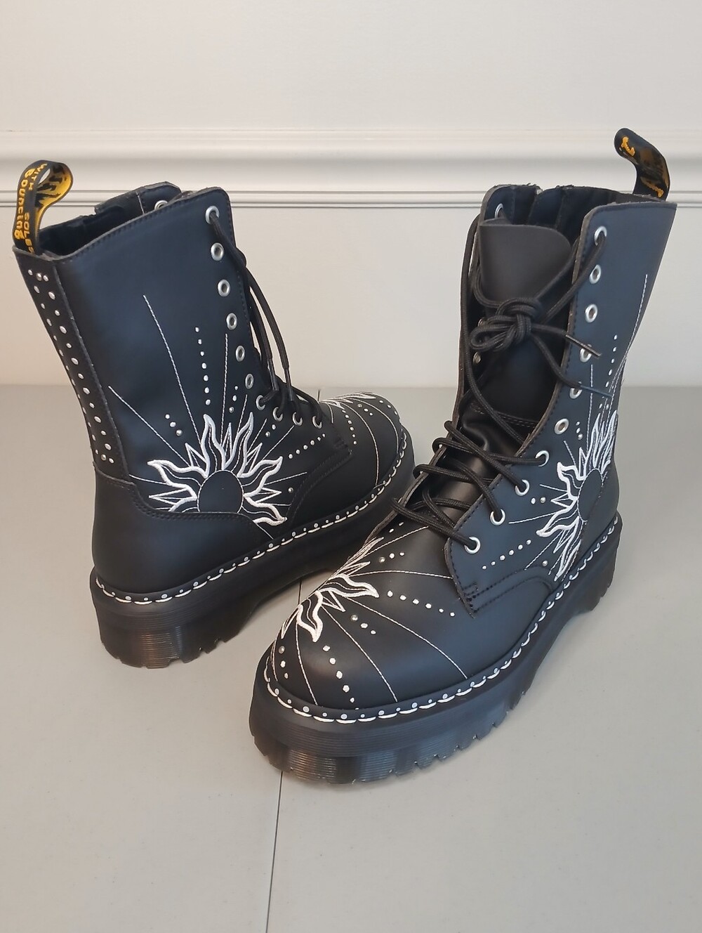 Dr. Martens Jadon Hi Solar Flare Reclaimed Leather Platform Boots 11 NWOT